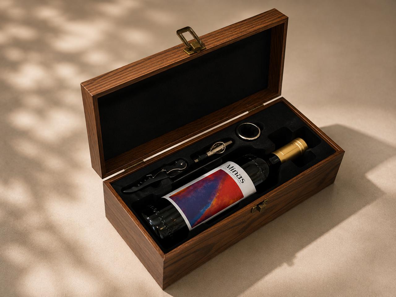 Minas Premium Wine Gift Set